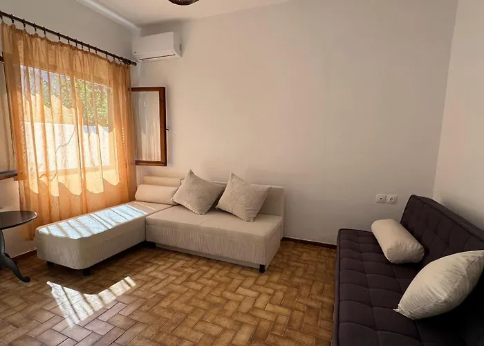 Hamola Calumba 1 Kallithea (Chalkidiki)